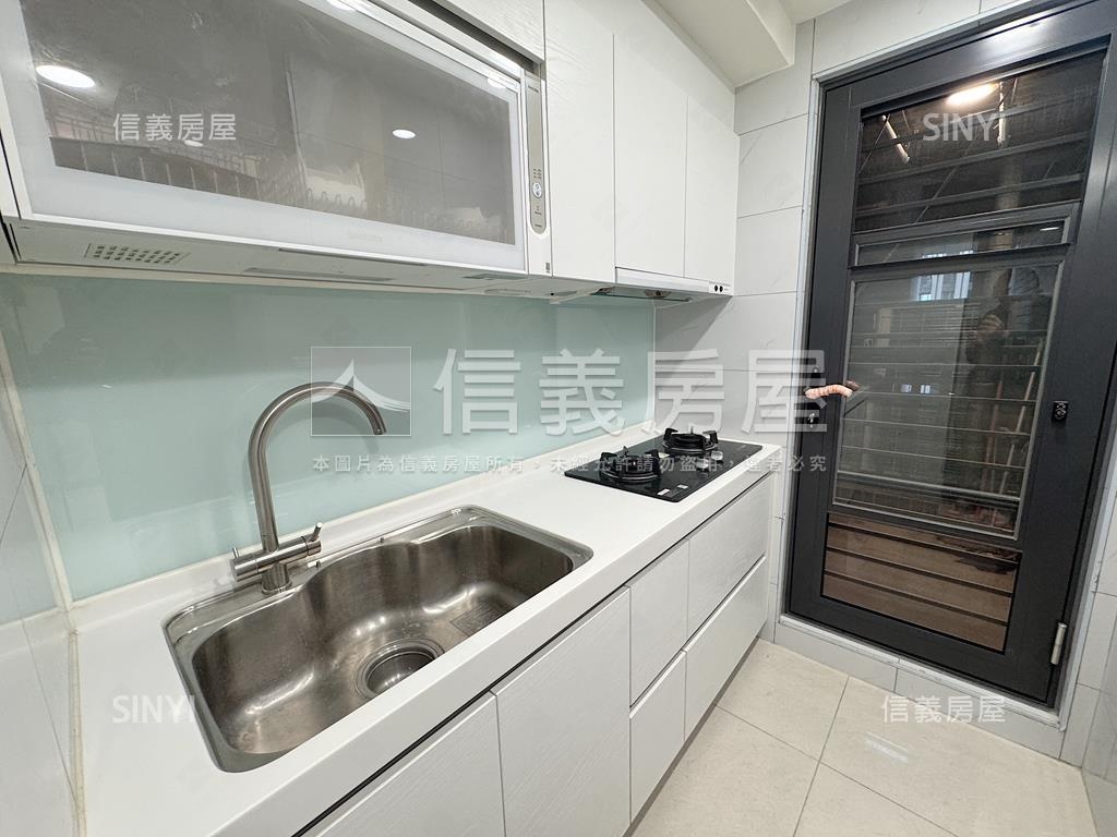 Ｈ３即可入住三房車位房屋室內格局與周邊環境