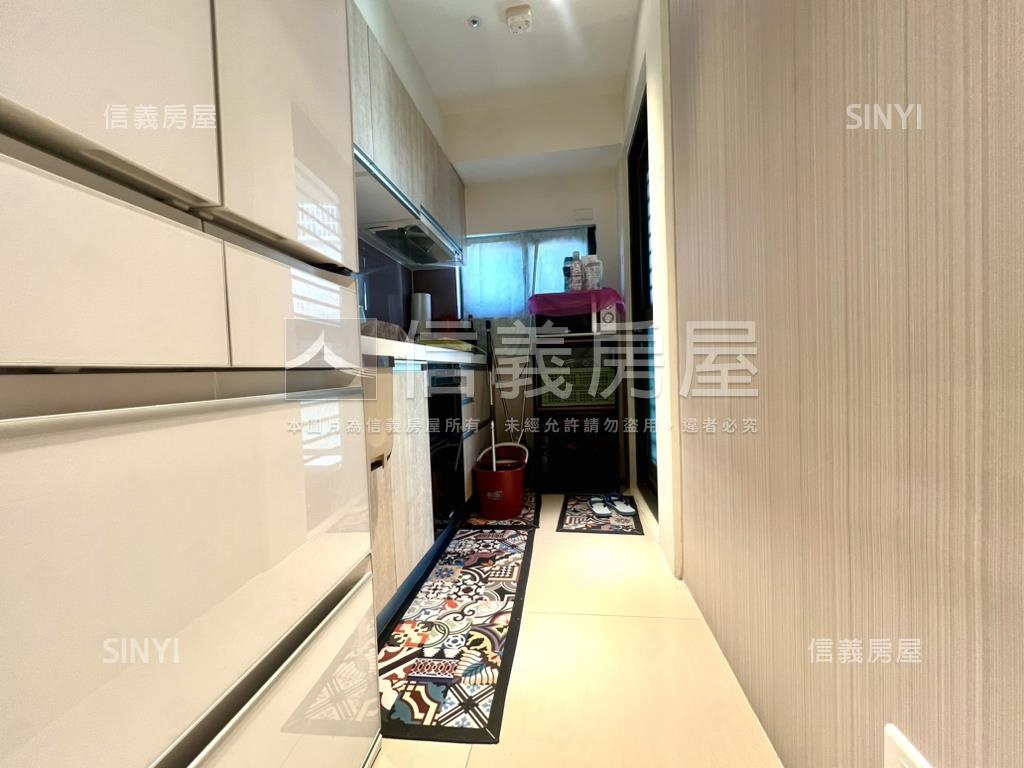 奇美京鑽兩房平車房屋室內格局與周邊環境