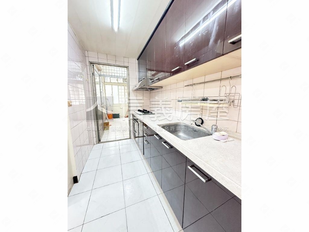 綠蔭低總價大直美堤花園房屋室內格局與周邊環境