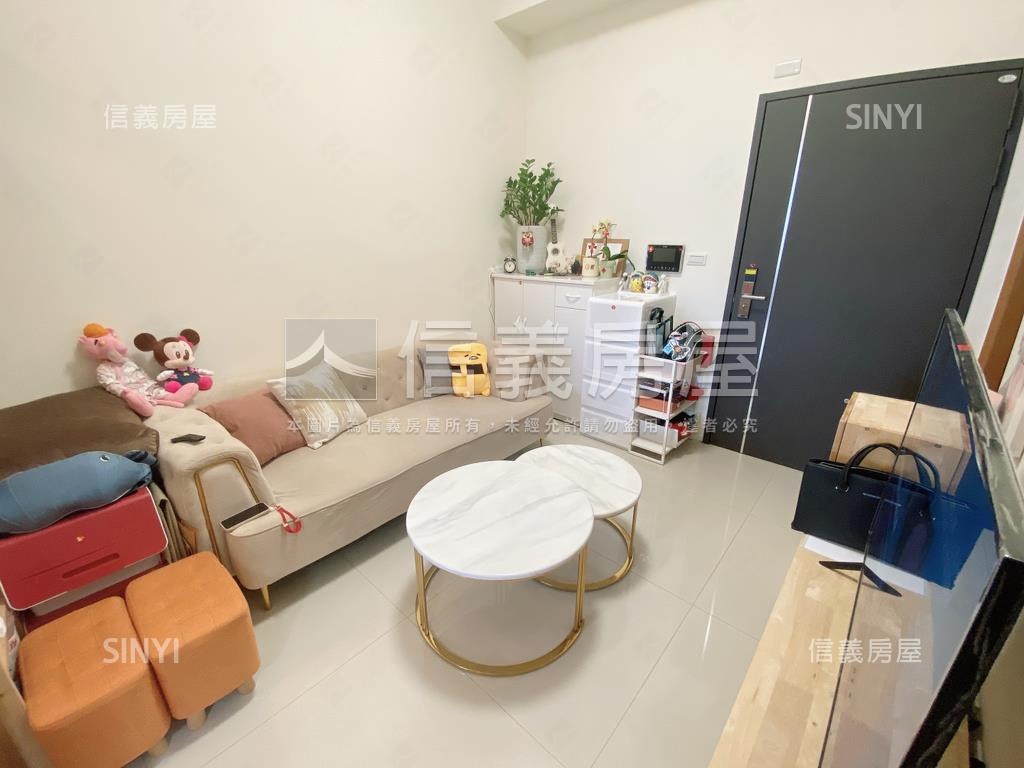 稀有釋出北屯舒適挑高２房房屋室內格局與周邊環境