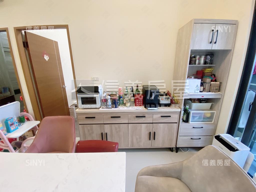 稀有釋出北屯舒適挑高２房房屋室內格局與周邊環境