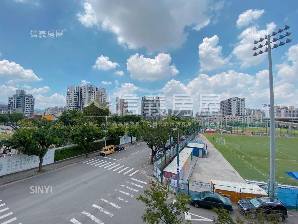 稀有釋出北屯舒適挑高２房房屋室內格局與周邊環境
