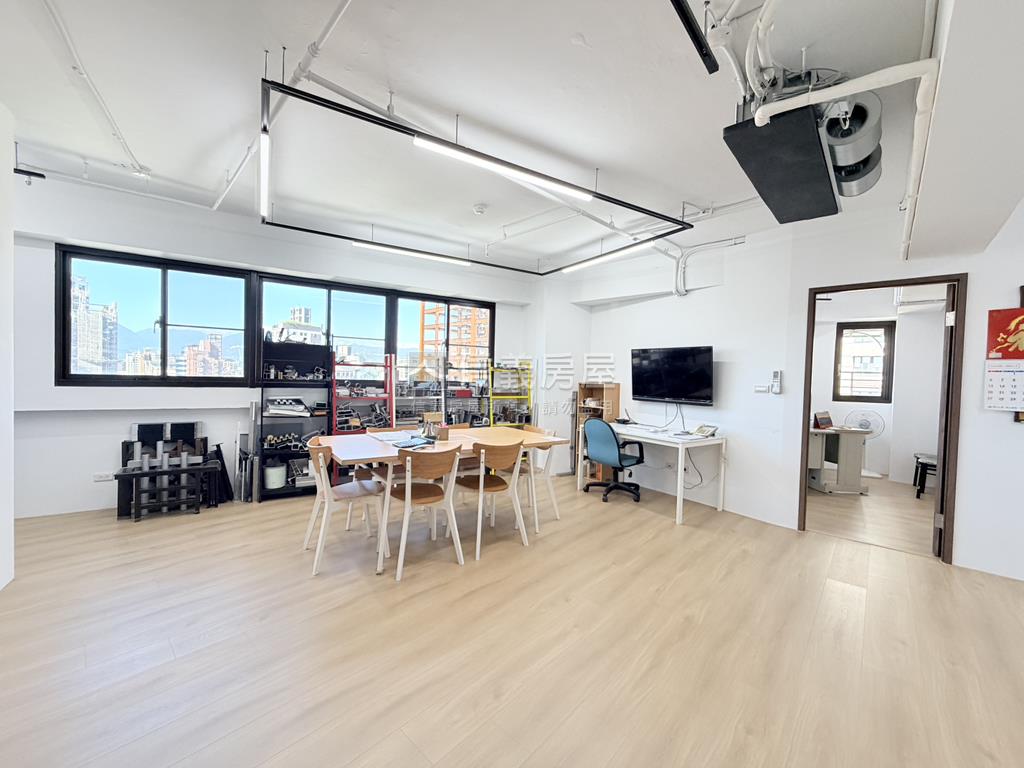 承德路新裝潢景觀住辦豪邸房屋室內格局與周邊環境
