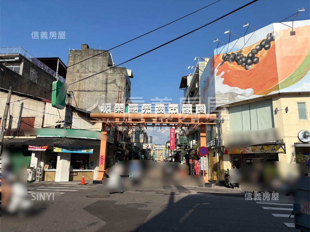正曉陽路！大三房附車位房屋室內格局與周邊環境