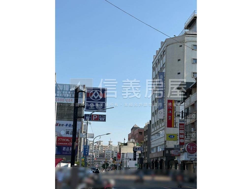 正曉陽路！大三房附車位房屋室內格局與周邊環境