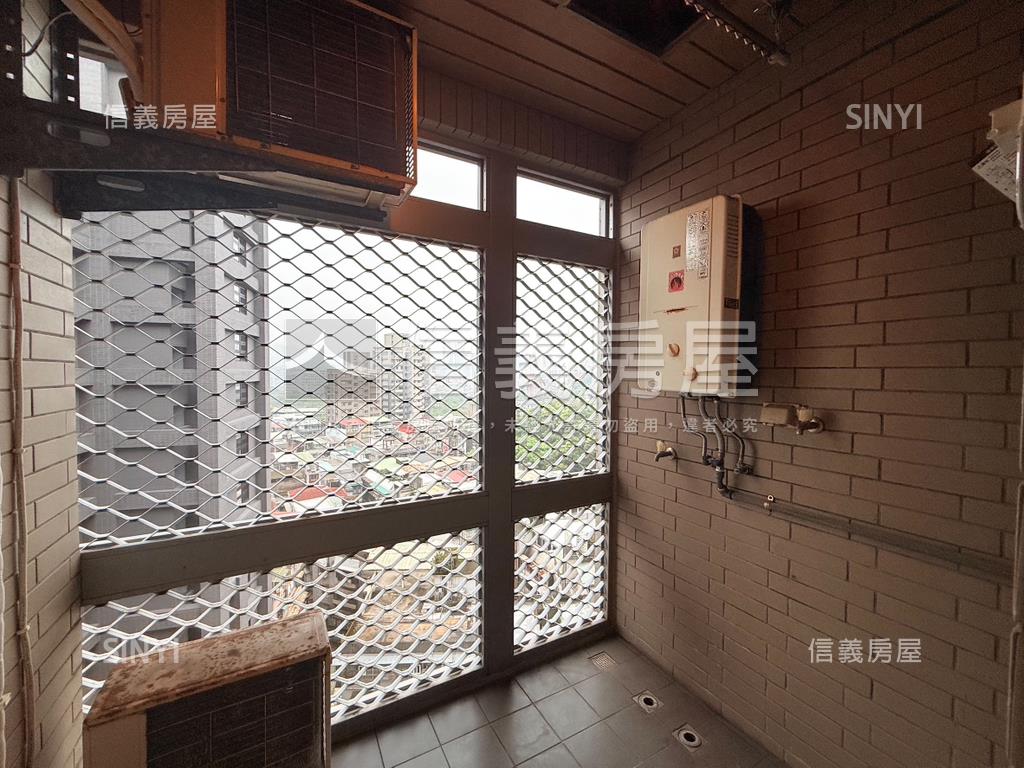 極美高樓二房帶車位房屋室內格局與周邊環境