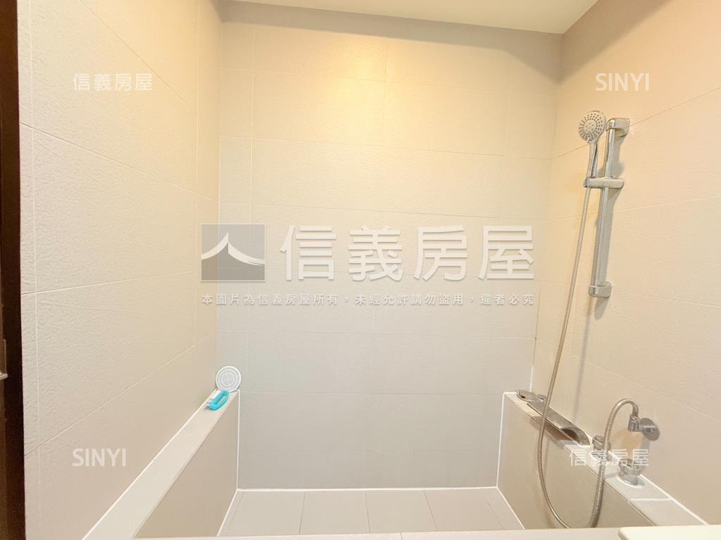 極美高樓二房帶車位房屋室內格局與周邊環境