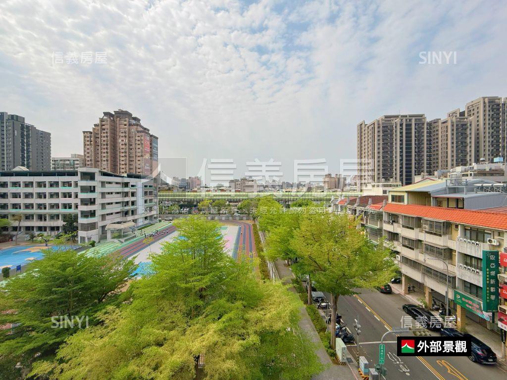 捷運旁面學校大四房附車位房屋室內格局與周邊環境