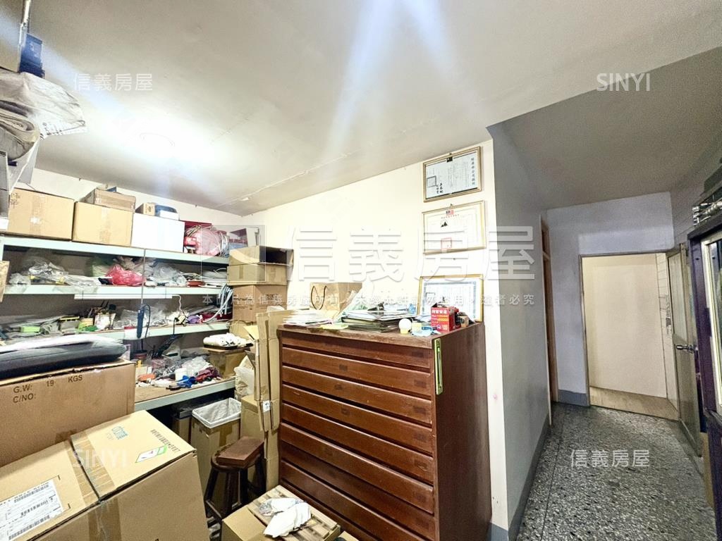 近中山商圈大地坪臨路美墅房屋室內格局與周邊環境