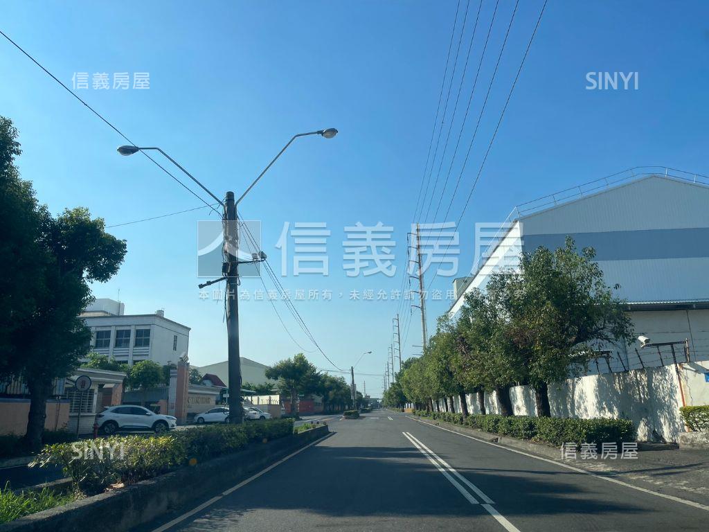 屏南工業區有尬水廠房Ａ房屋室內格局與周邊環境