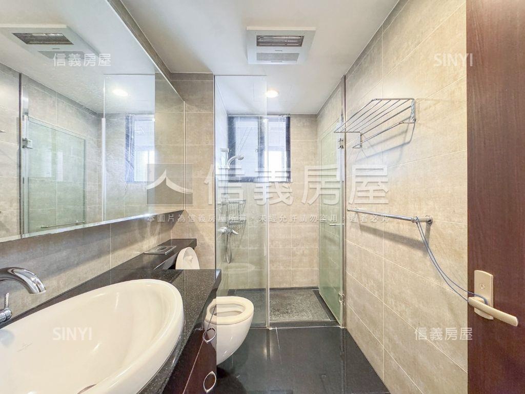 坤山水漾四房雙車位房屋室內格局與周邊環境