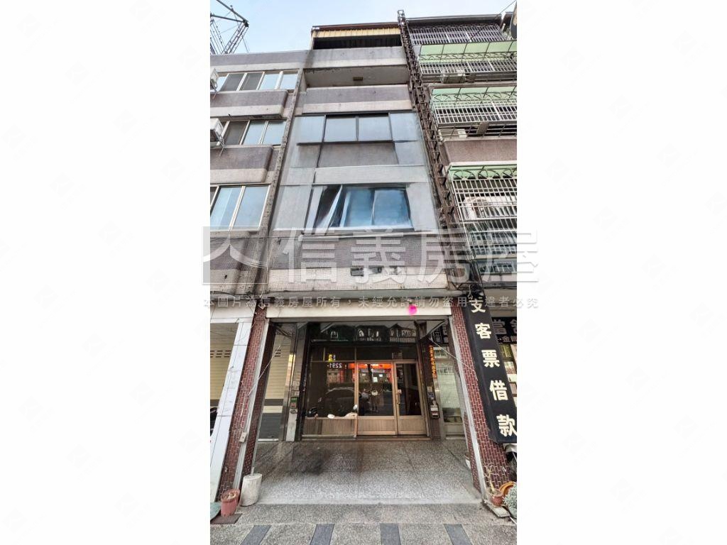 中清路黃金透店近經貿園區房屋室內格局與周邊環境