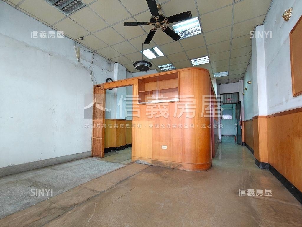中清路黃金透店近經貿園區房屋室內格局與周邊環境
