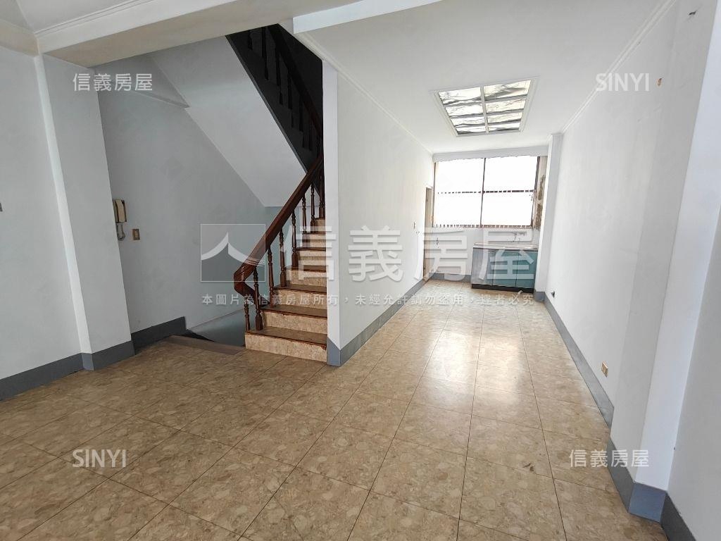 中清路黃金透店近經貿園區房屋室內格局與周邊環境