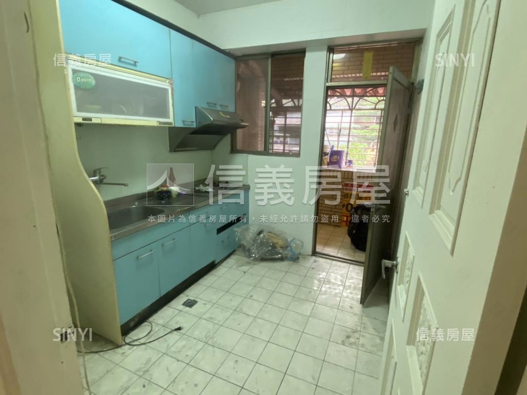 華順街大空間華廈房屋室內格局與周邊環境