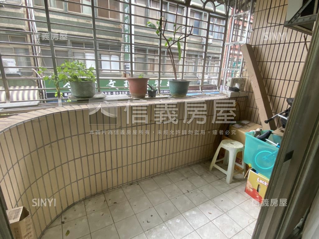 華順街大空間華廈房屋室內格局與周邊環境