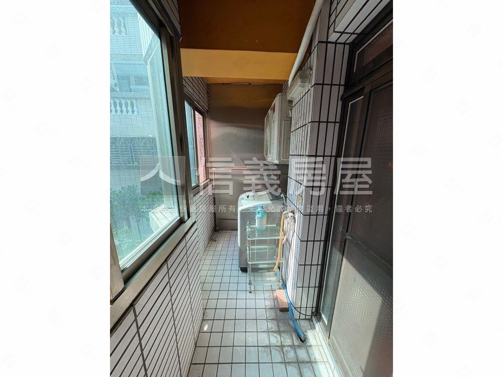 近陽明國中三房平車樹梢戶房屋室內格局與周邊環境