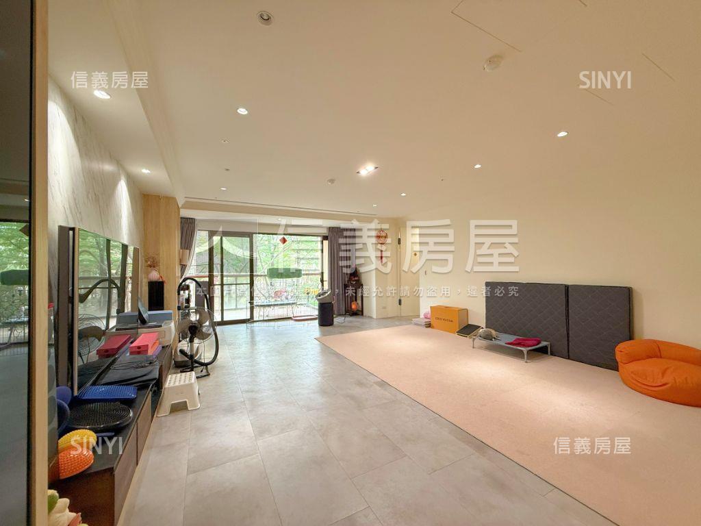 草悟道觀雲朝東樹景美裝潢房屋室內格局與周邊環境