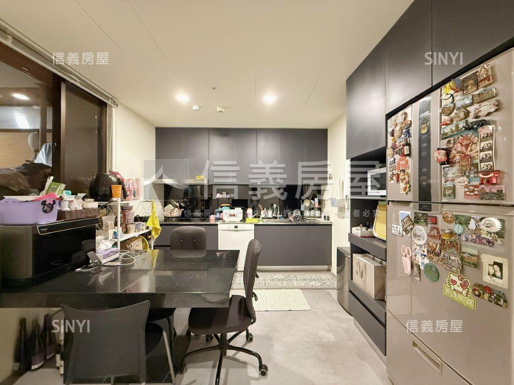 草悟道觀雲朝東樹景美裝潢房屋室內格局與周邊環境