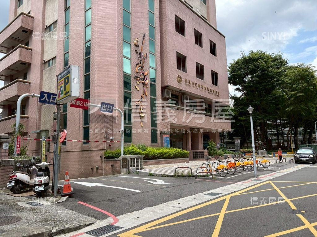 環狀線通勤透天房屋室內格局與周邊環境