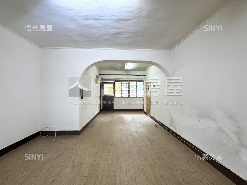 萬隆捷運公寓二樓房屋室內格局與周邊環境