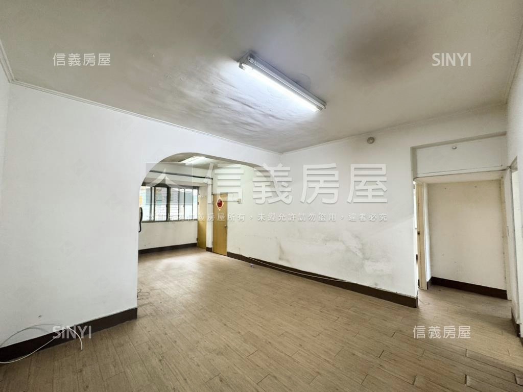萬隆捷運公寓二樓房屋室內格局與周邊環境