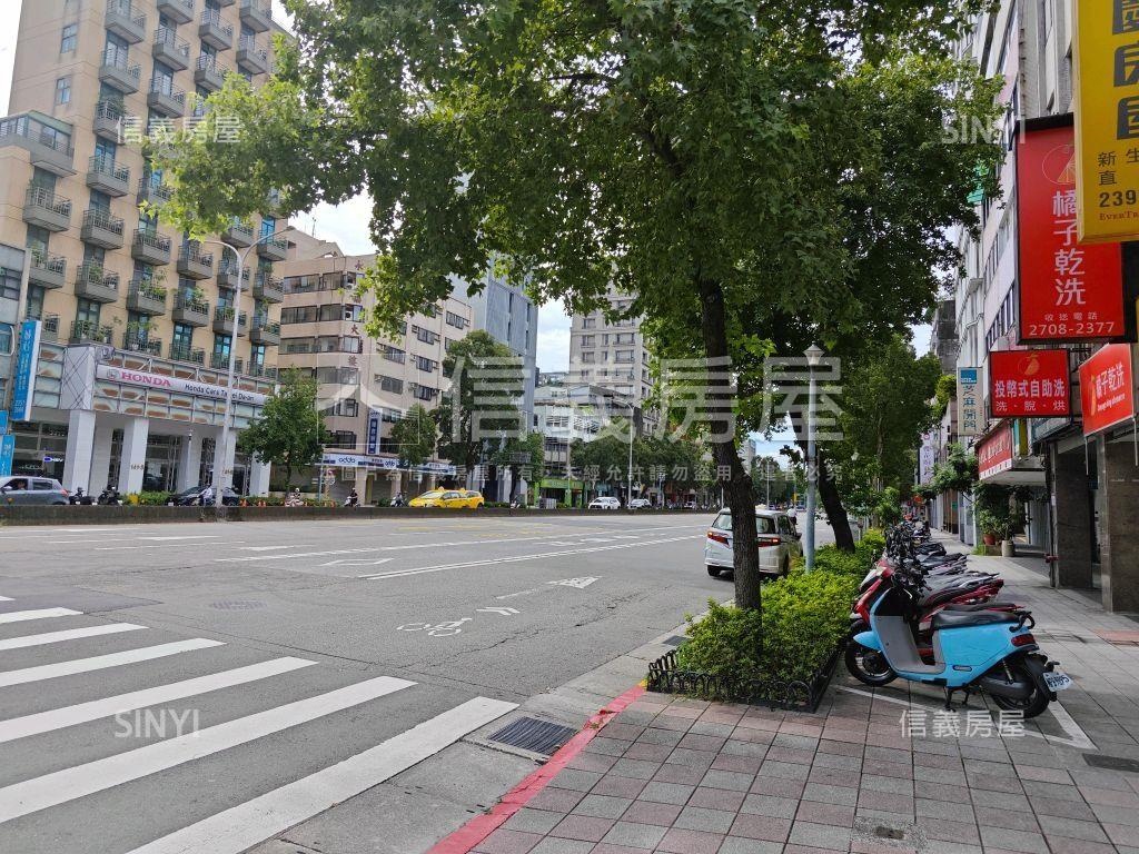 金蛇賀喜富貴店面房屋室內格局與周邊環境