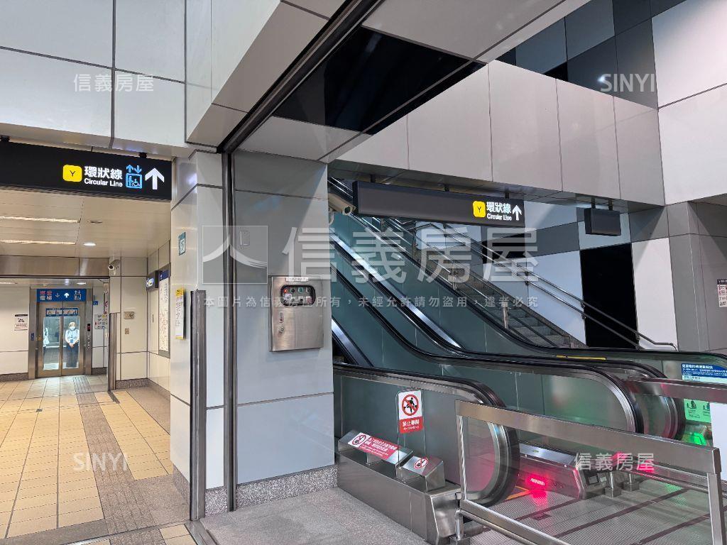 台灣智匯總部挑高機捷Ａ３房屋室內格局與周邊環境