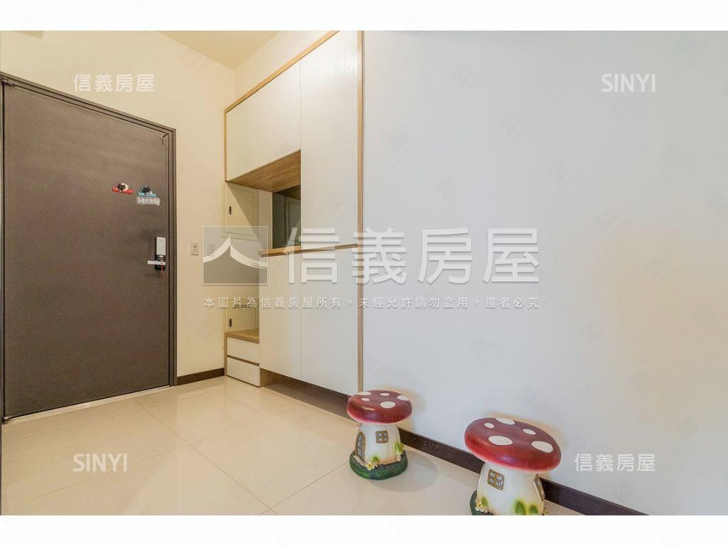 國賓朝東南帝王視野學區宅房屋室內格局與周邊環境