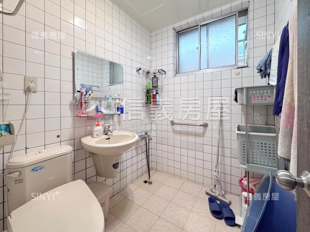 警光靜好邊間三面採光美寓房屋室內格局與周邊環境