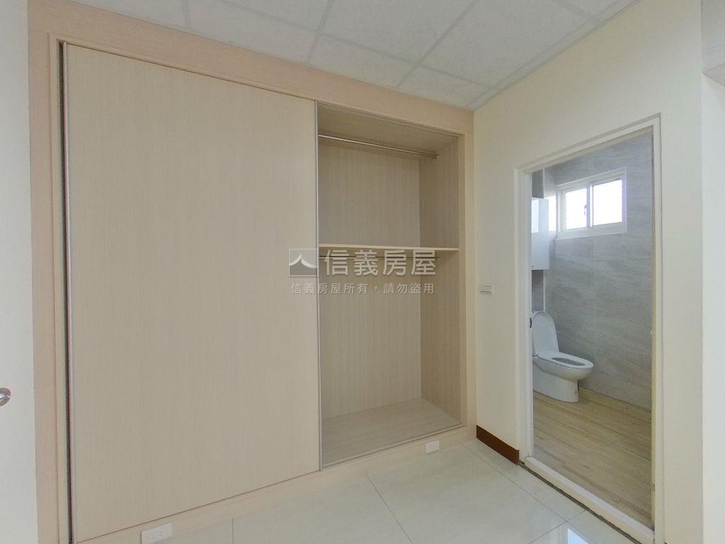 黎明新村朝南透天歡迎賞屋房屋室內格局與周邊環境