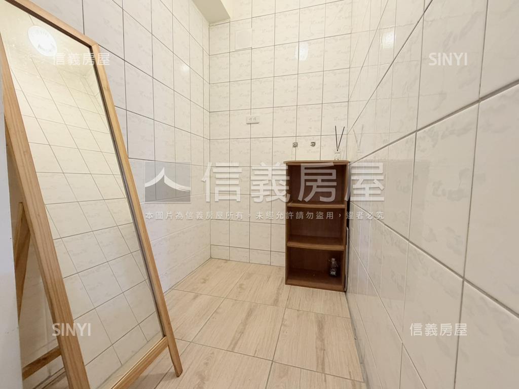 東區火車站旁電梯套房房屋室內格局與周邊環境