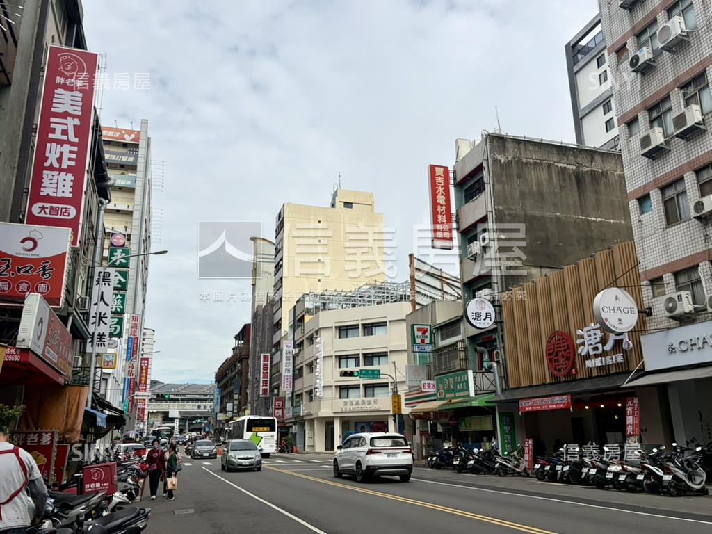 東區火車站旁電梯套房房屋室內格局與周邊環境