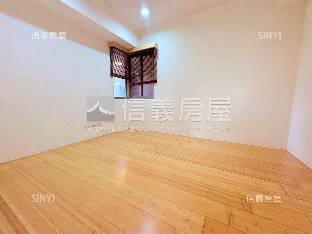 ★專任榮耀交響曲面公園★房屋室內格局與周邊環境