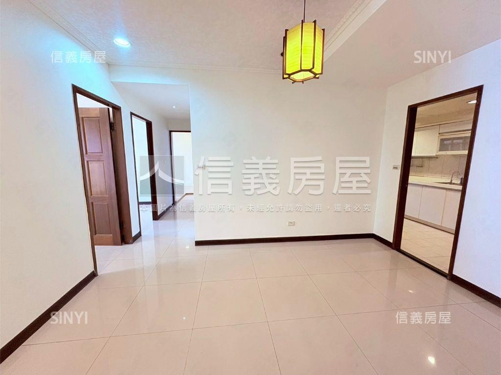 ★專任榮耀交響曲面公園★房屋室內格局與周邊環境