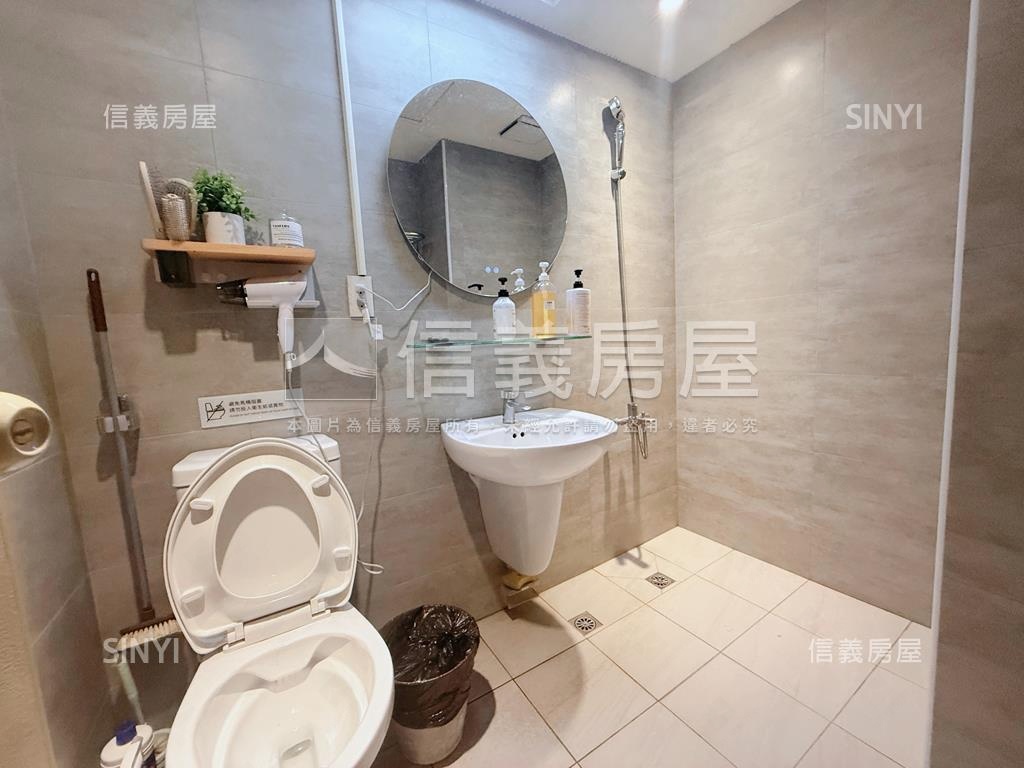 五期臨約２０米路寬金店面房屋室內格局與周邊環境