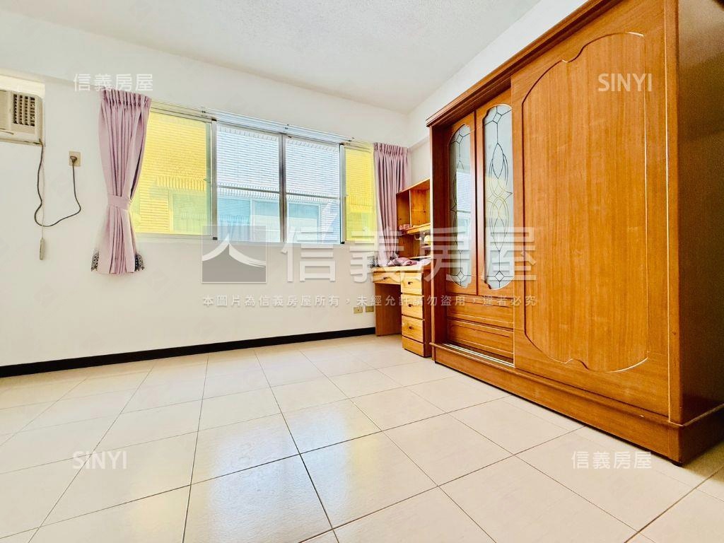 鄭仔寮｜皇龍中庭花園車墅房屋室內格局與周邊環境