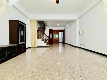 鄭仔寮｜皇龍中庭花園車墅