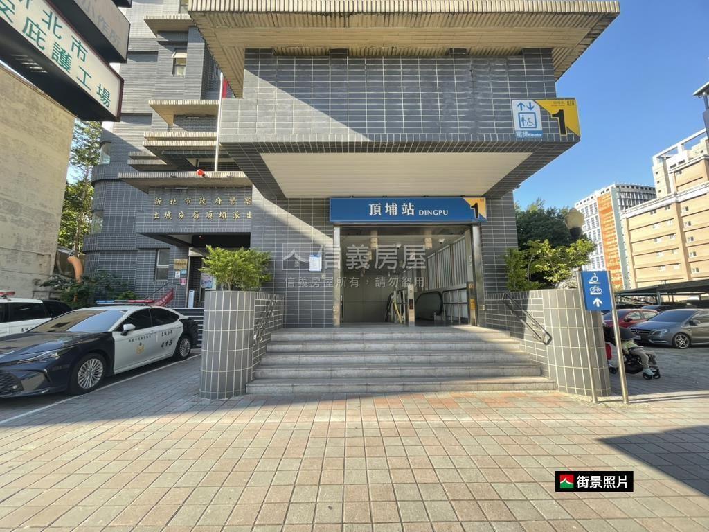 京美四房車位１２樓。景房屋室內格局與周邊環境