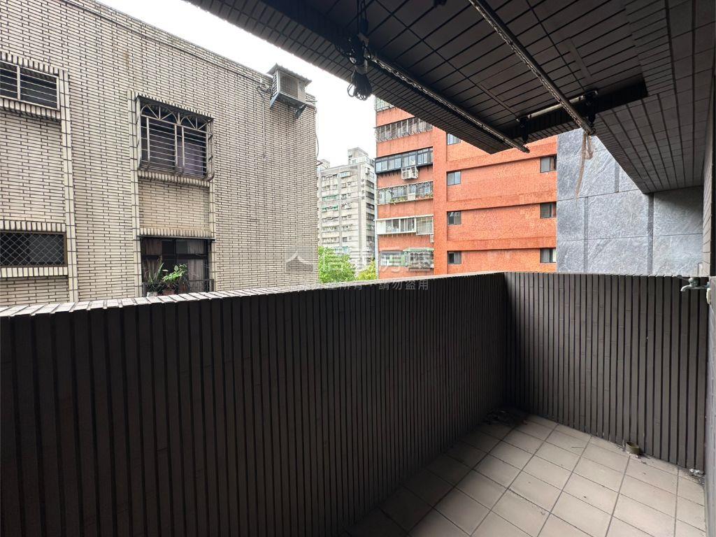 ❀專任中正楷悅坡平四房❀房屋室內格局與周邊環境