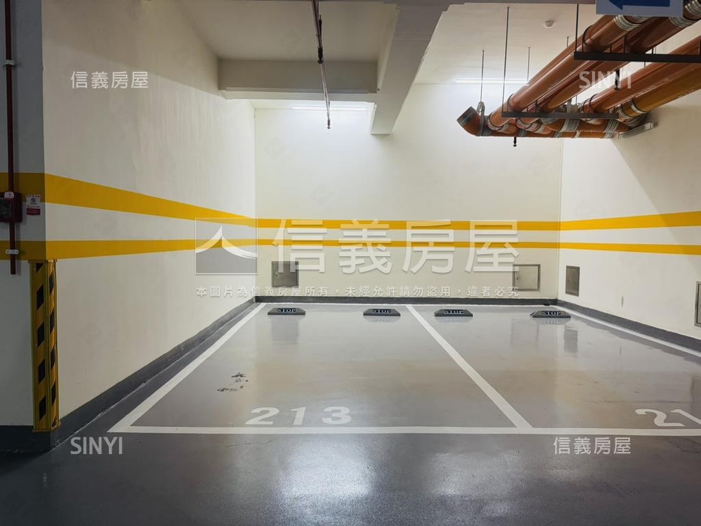 南勢角漢寶三房平面車位房屋室內格局與周邊環境