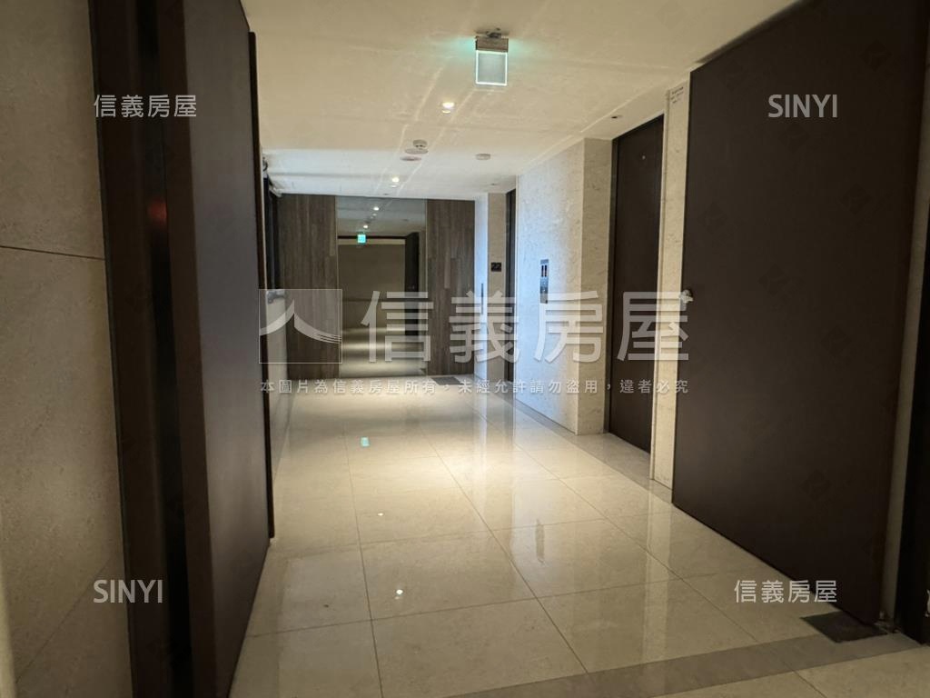 南勢角漢寶三房平面車位房屋室內格局與周邊環境