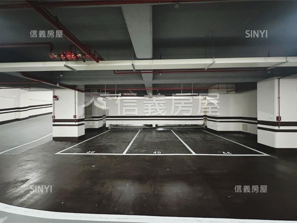 客運園區精美二房車位房屋室內格局與周邊環境
