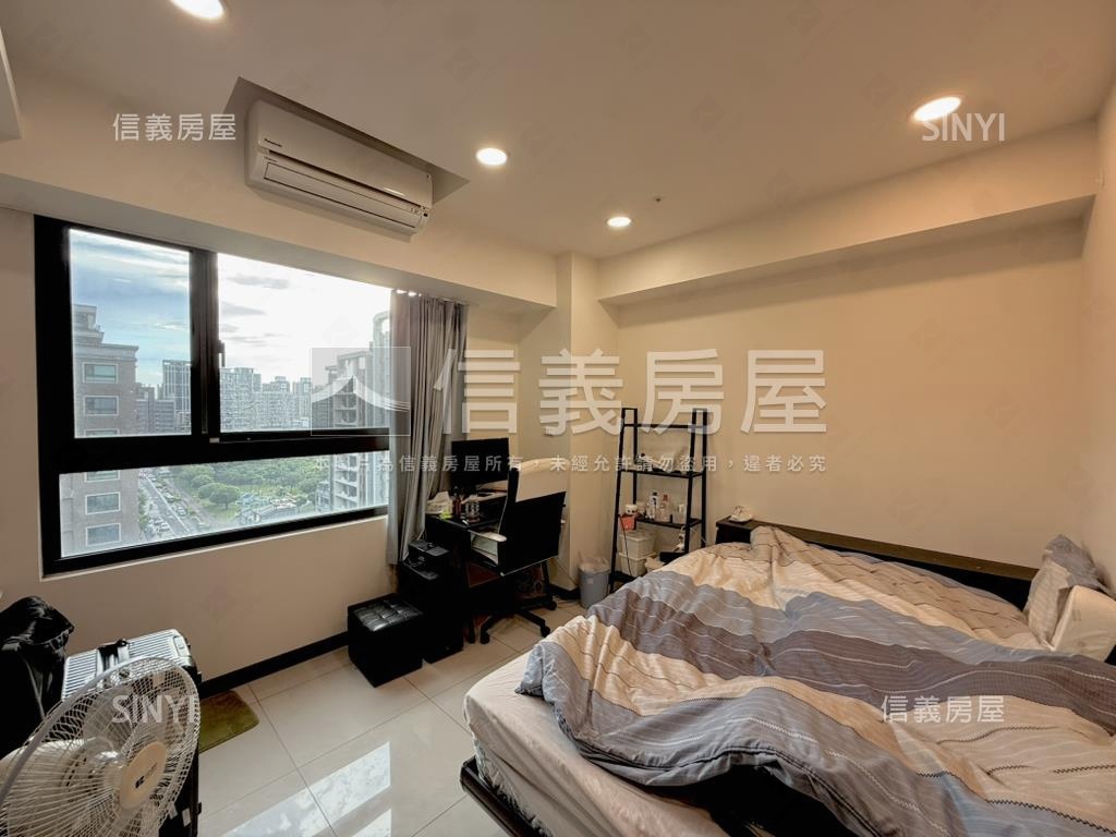 近公園次頂樓採光三房房屋室內格局與周邊環境
