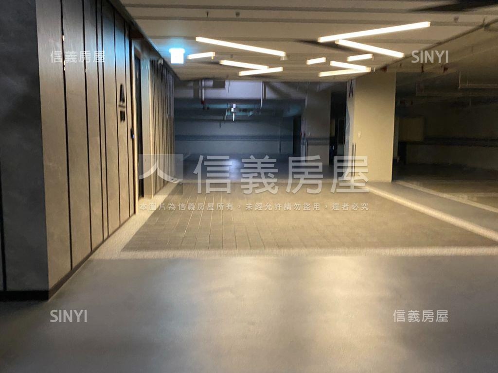 全新漢宇琢森雙店面４平車房屋室內格局與周邊環境