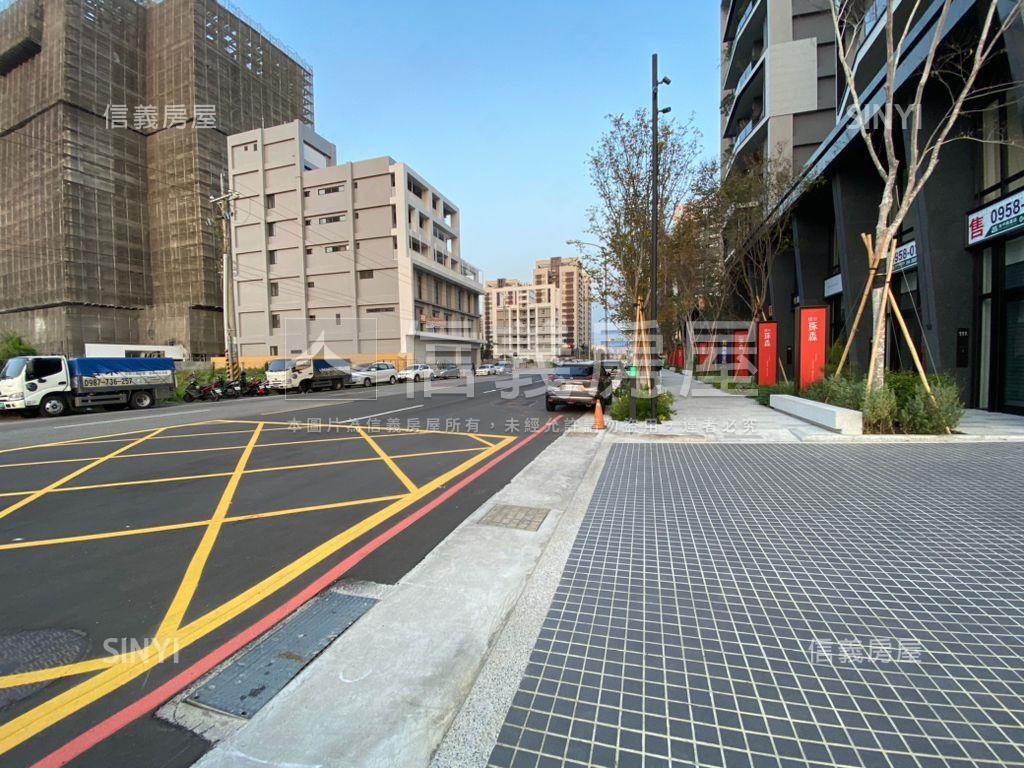 全新漢宇琢森雙店面４平車房屋室內格局與周邊環境