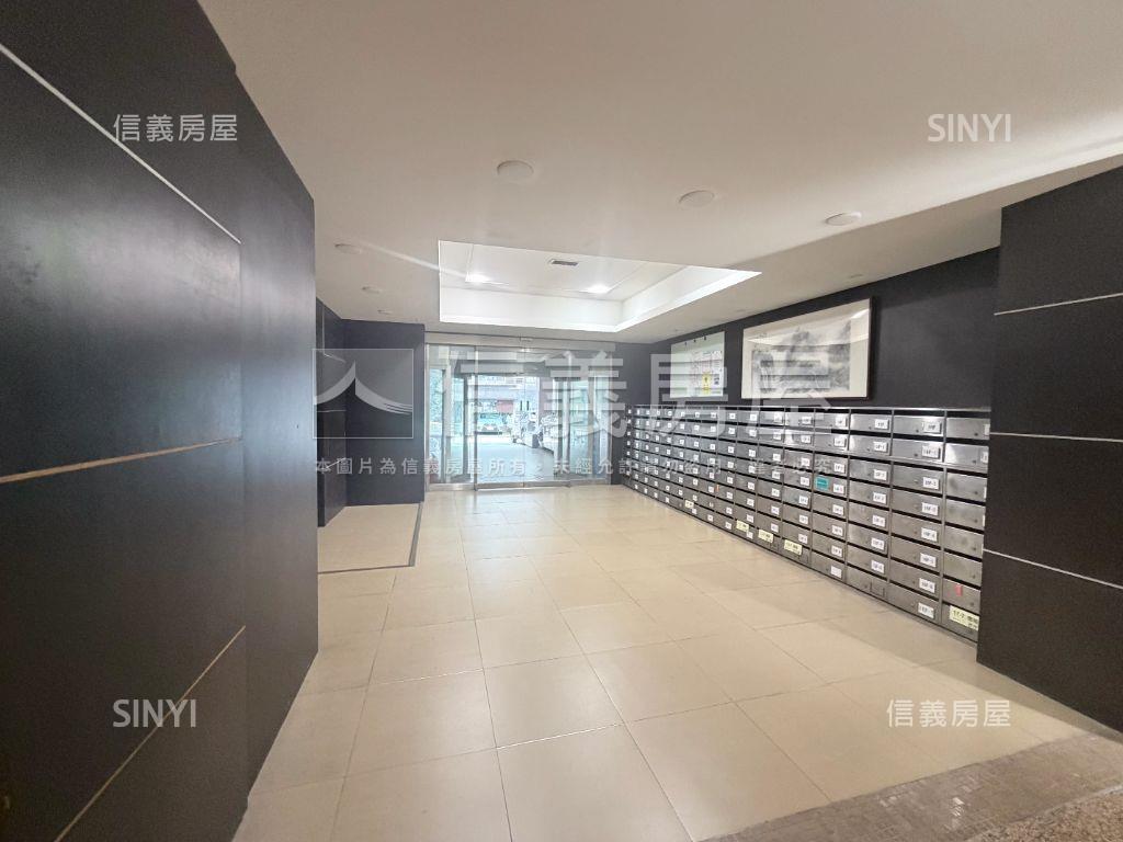 國民大廈前棟三房視野寬闊房屋室內格局與周邊環境
