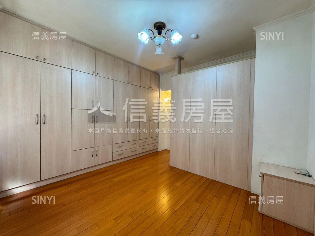 麗緻雅都大三房房屋室內格局與周邊環境
