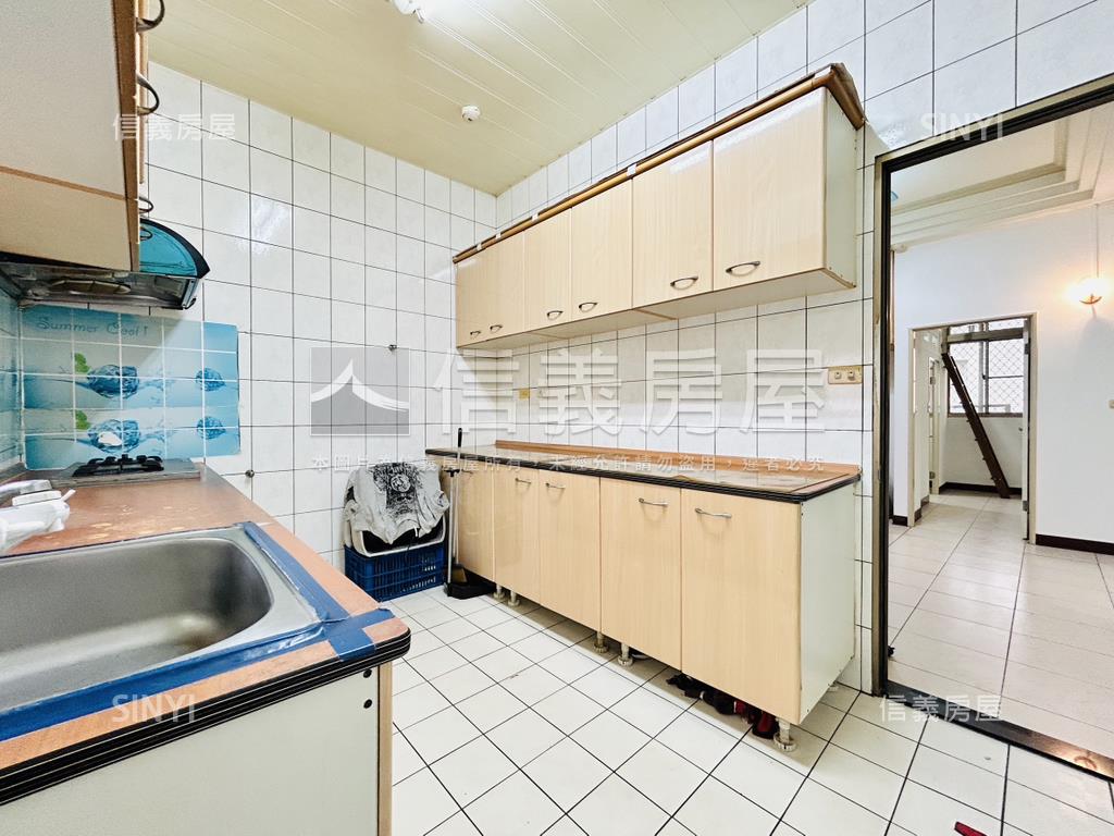 雙連捷運邊間４房＋車位房屋室內格局與周邊環境