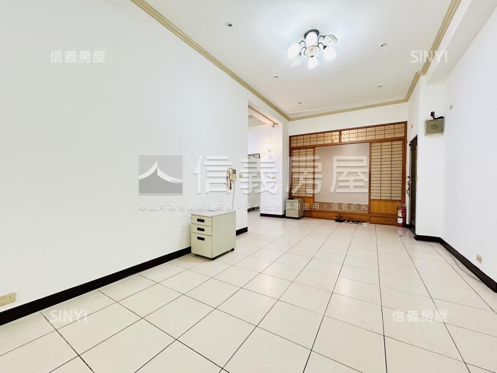 雙連捷運邊間４房＋車位房屋室內格局與周邊環境